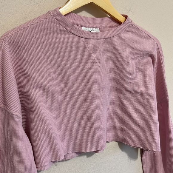 TopShop Pink Waffle Long Sleeve Crop T-Shirt - Picture 3 of 5